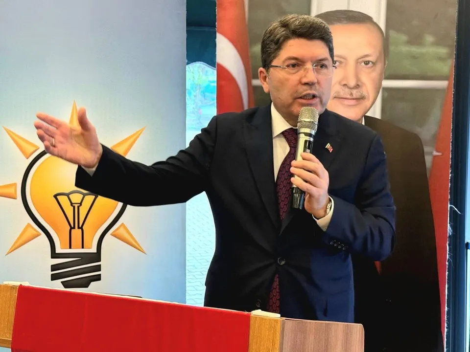 MUHALEFET KARALAR BİZ ESER ÜRETİRİZ! 