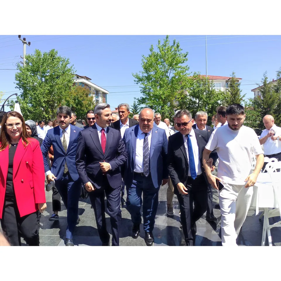 BAKAN YARDIMCISI AYDIN VE BARTIN PROTOKOLÜ DÜĞÜNDE BULUŞTU