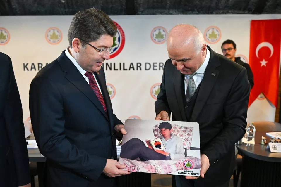 BAKANIN KARABÜK’TE DUYGUSAL ANLARI
