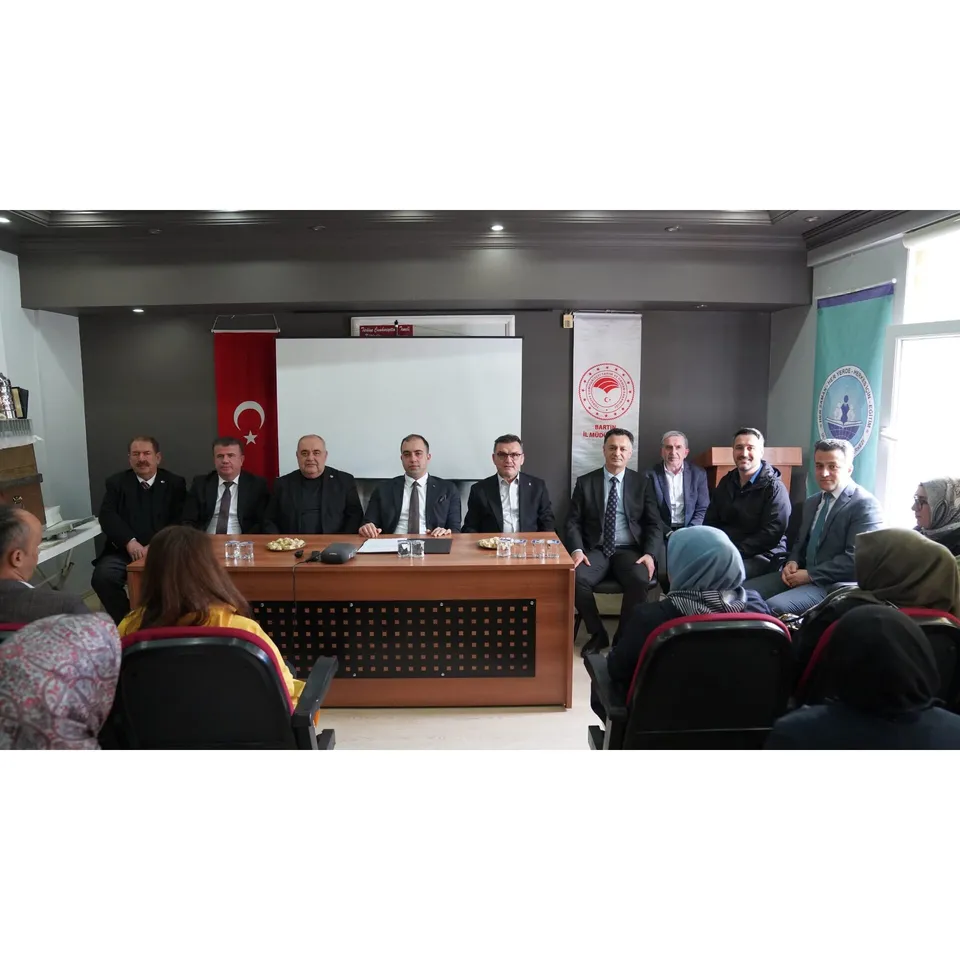 Kumluca’da Arı Yetiştiriciliği Kursuna Yoğun İlgi