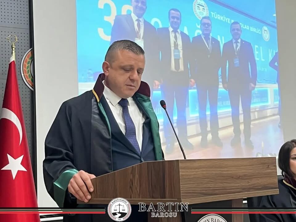 NAİL ÖZTÜRK, GÜVEN TAZELEDİ
