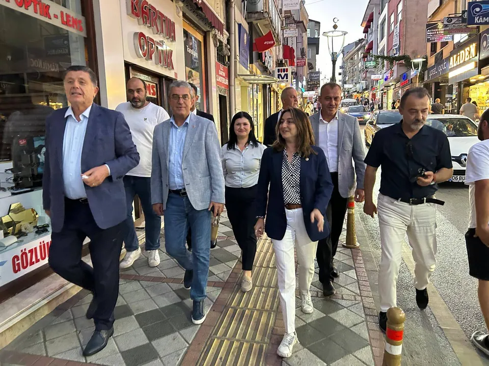 YALÇINKAYA İLE BANKOĞLU YAN YANA