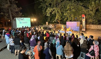 Mahalle mahalle tiyatro