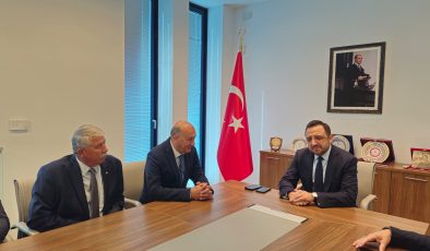 BOSNA ELÇİSİ İŞ İNSANLARIYLA GÖRÜŞTÜ