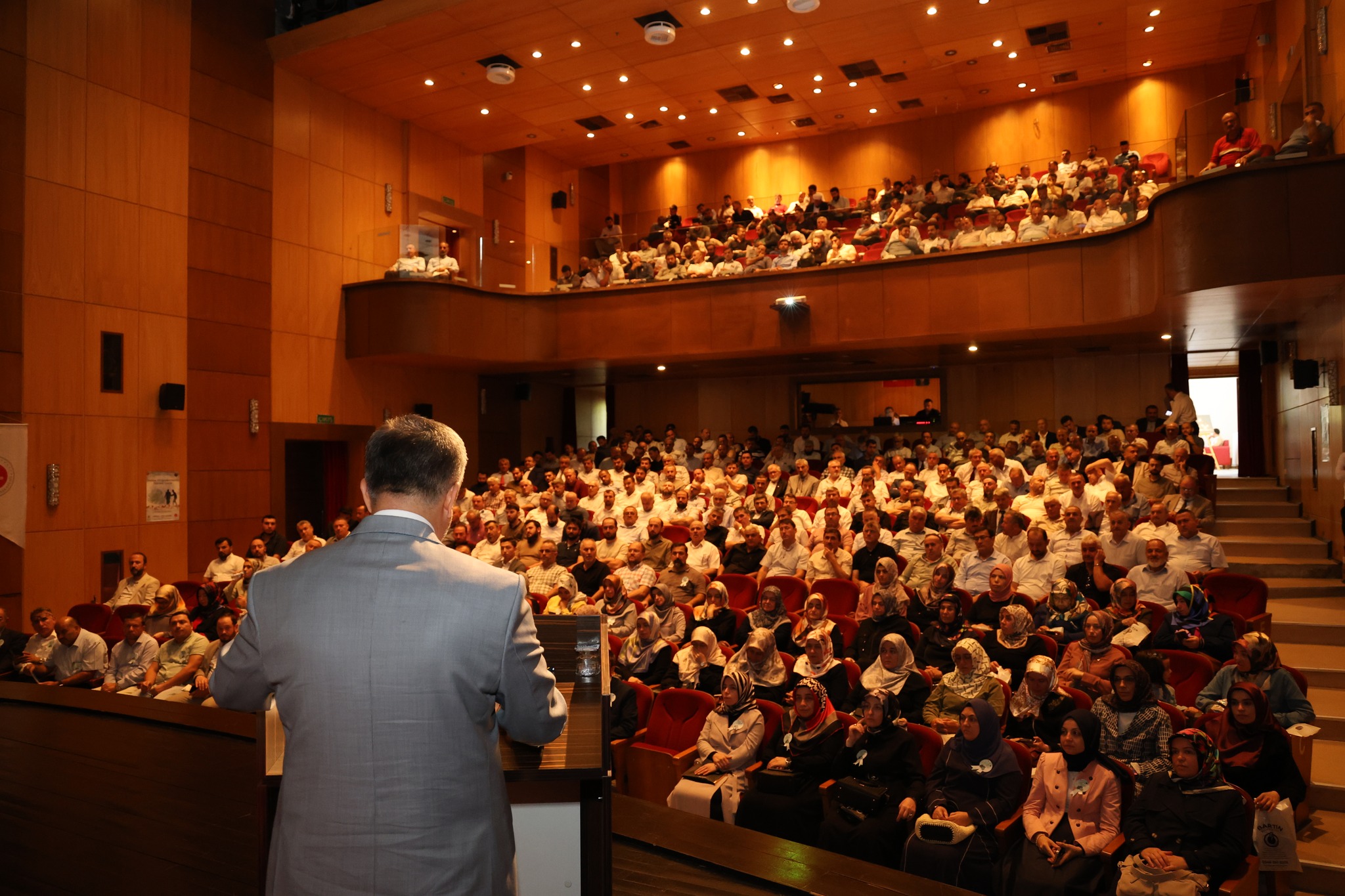 Mevlid-i Nebi Haftası Konferansı Düzenlendi