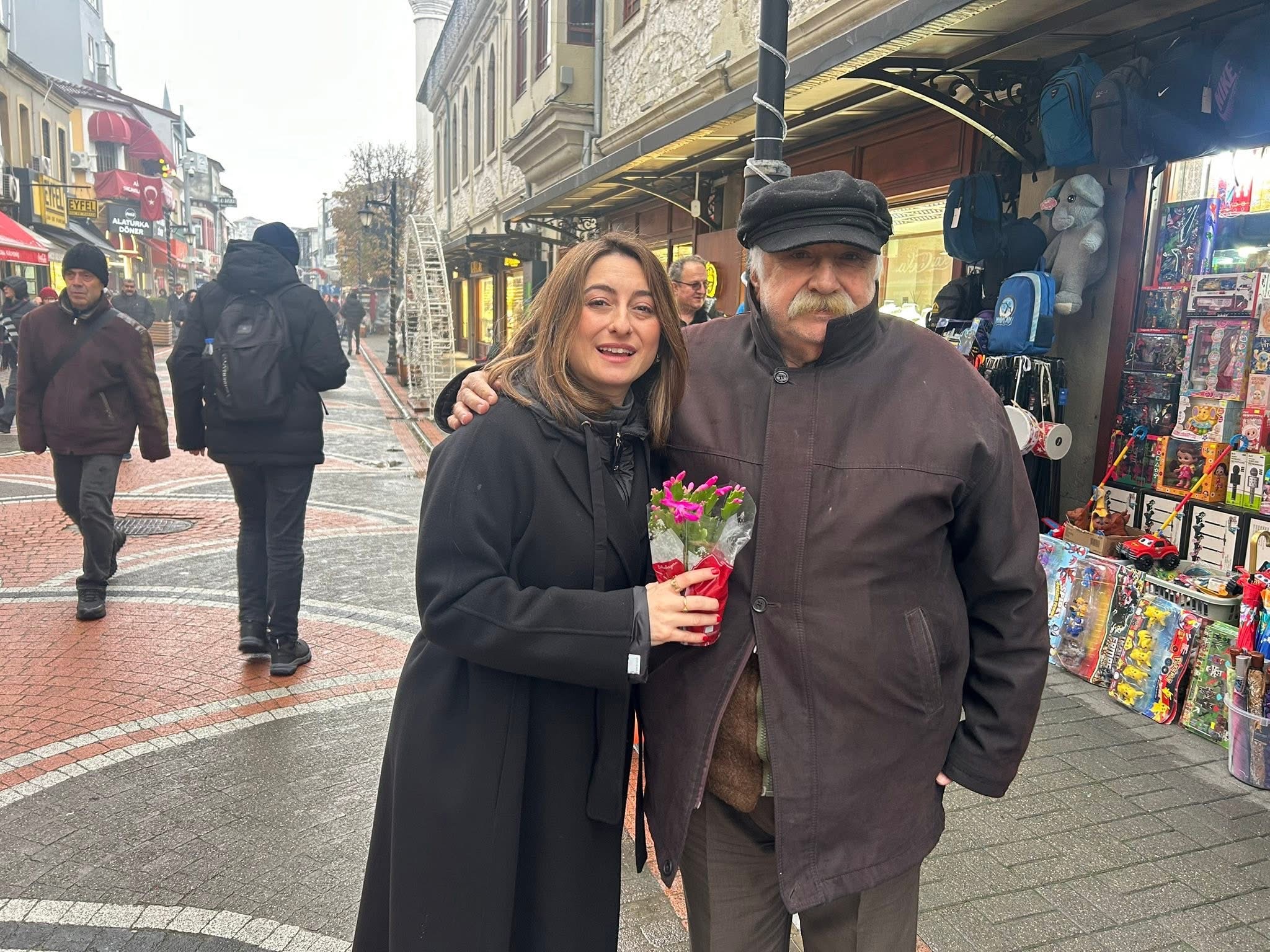 VEKİLDEN YENİ YIL KUTLAMASI!