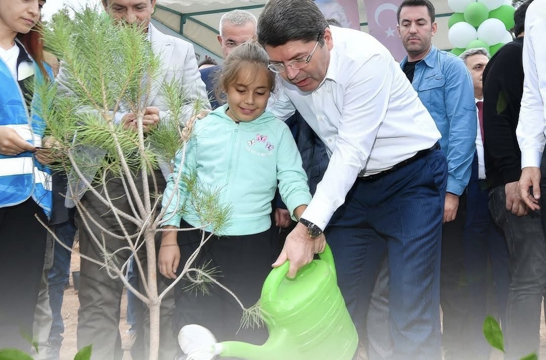 “TEMİZ BİR DÜNYA İÇİN ÇALIŞIYORUZ”