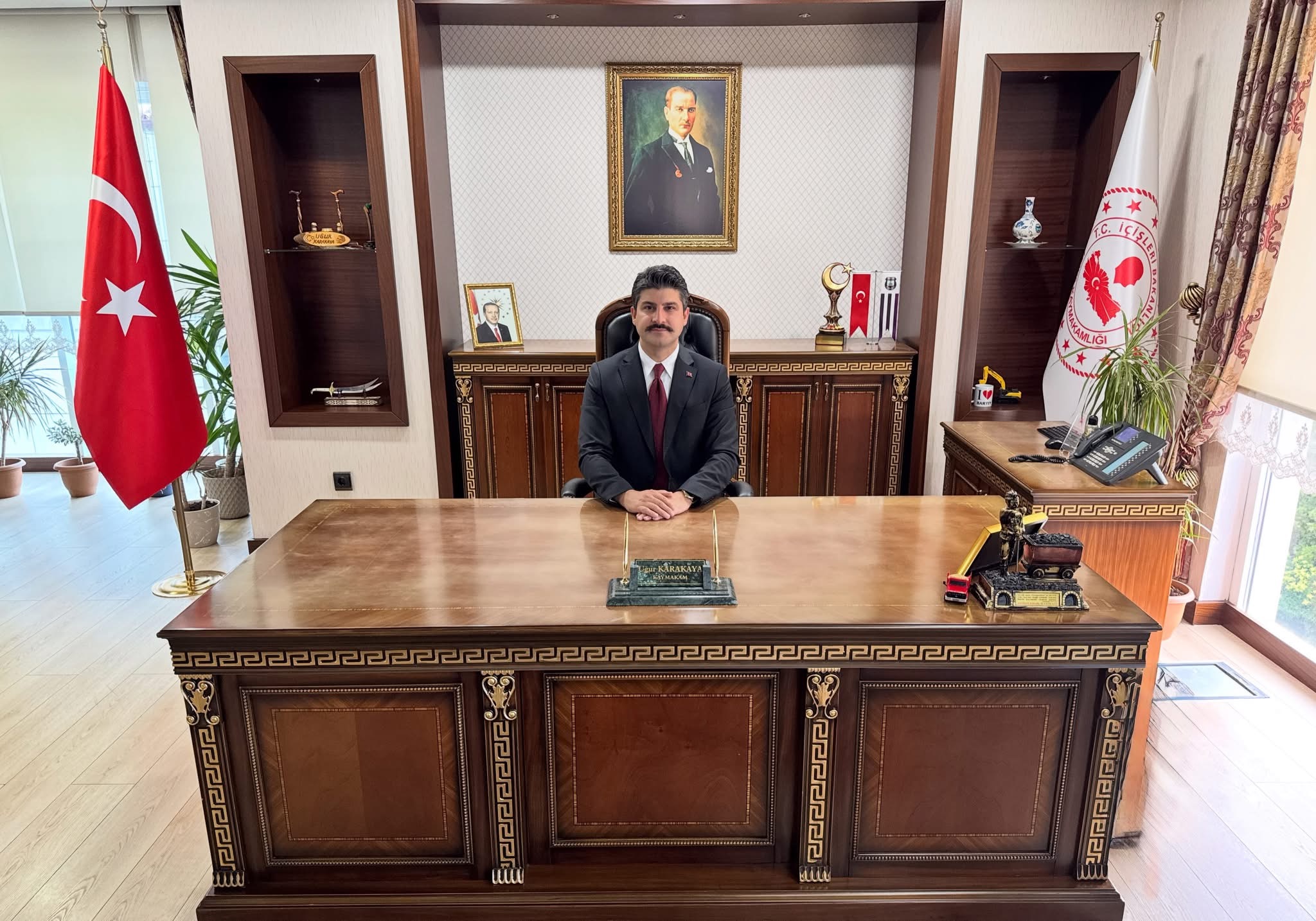KARAKAYA, HOPA’DA GÖREVE BAŞLADI