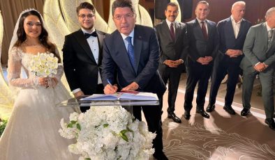 TUNÇ, YEĞENİNİN NİKAH ŞAHİDİ OLDU